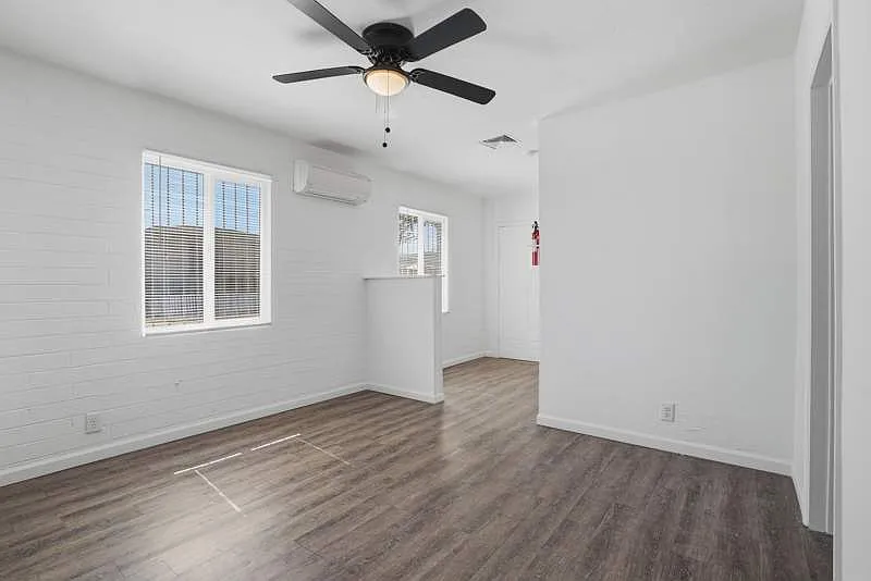 1 bed, 1.0 bath, 560 sqft, $1,000 — Photo 4