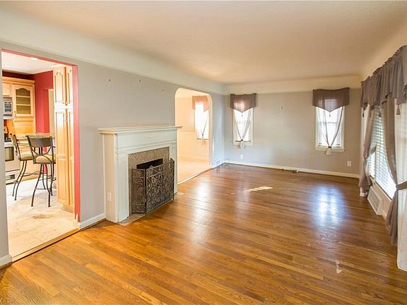 4th image of 6504 Plainfield Ave