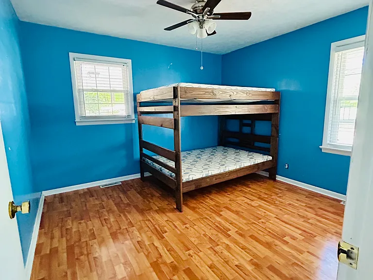 104 Oak Knoll Dr — Photo 8