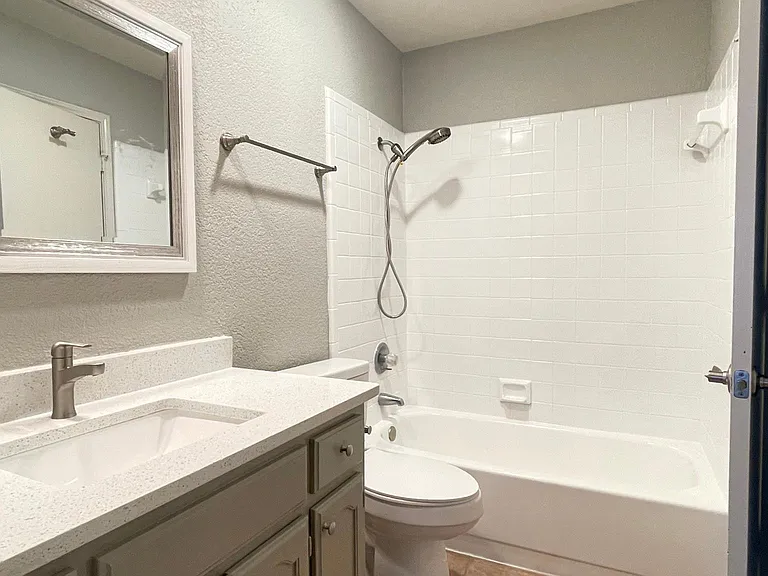 2217 Roman Ct — Photo 16