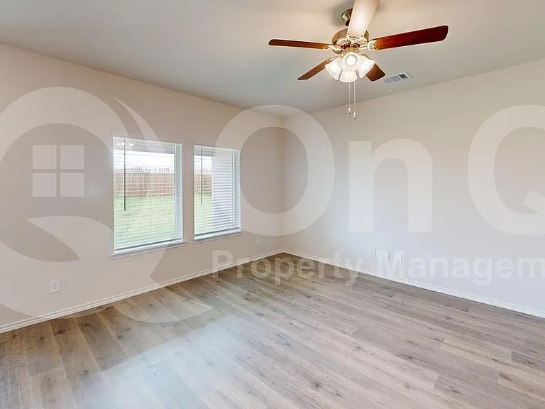 1213 Bristlecone Dr — Photo 5