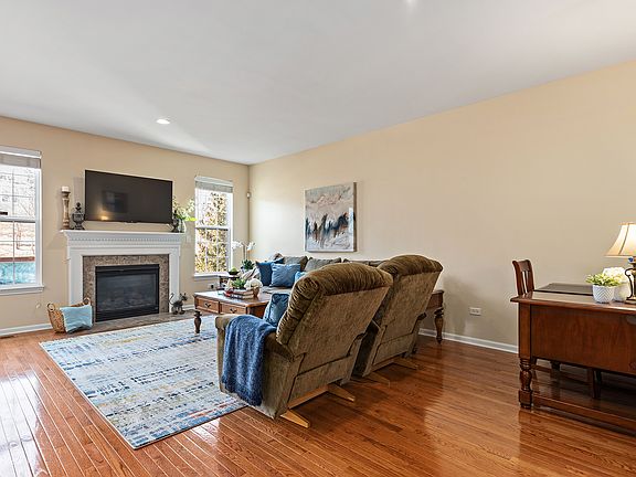 4th image of 1116 Pine Valley Ct
