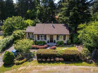 14515 6th Ave NE, Seattle, WA 98155