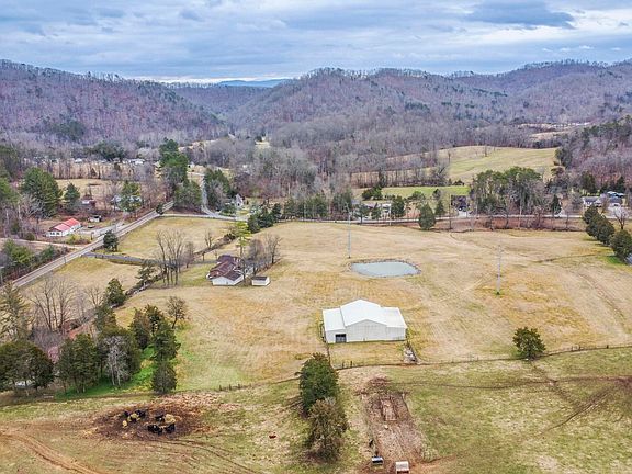 4th image of 180 Ailor Gap Rd