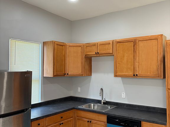 5th image of 5097 Minerva Ave Floor 1