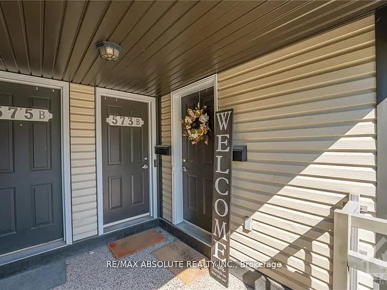 573 Chapman Mills Dr #A — Photo 2