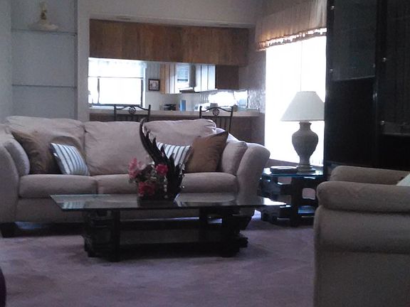 Main Liv Rm.