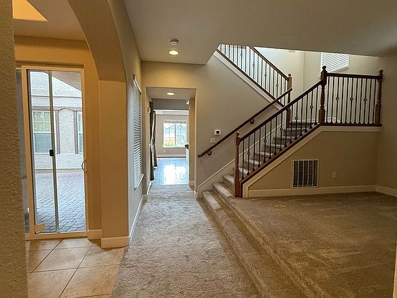 5th image of 10850 Serratina Dr