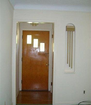 2nd image of 4396 Lucille Ave