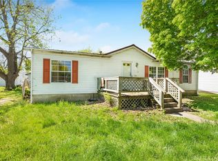 226 E Franklin St, Roodhouse, IL 62082