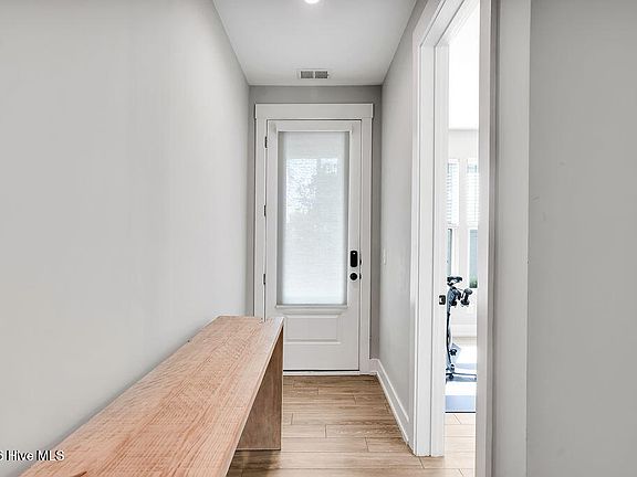 4th image of 618 N 6th Street