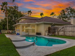 242 Jaro St NE, Palm Bay, FL 32907