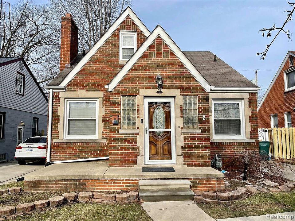 1st image of 934 Highland Ave