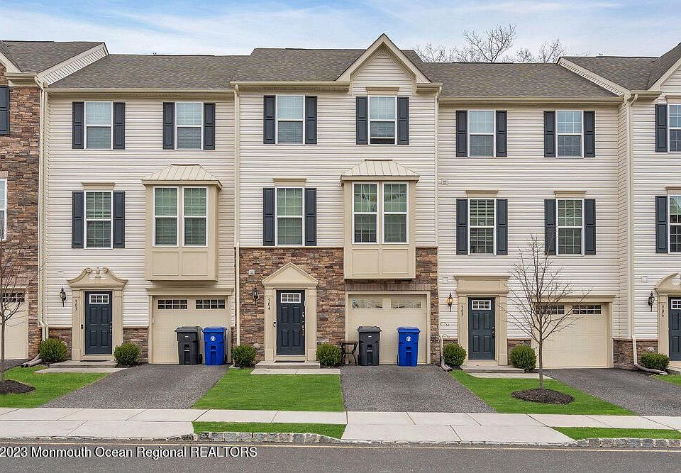 1st image of 904 Mississippi St #1404
