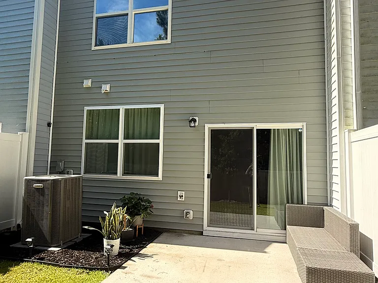 204 Trumpet Vine Dr — Photo 12