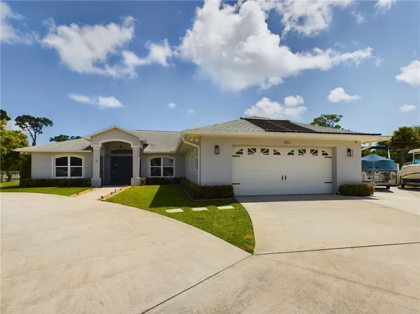 233 Easy St, Sebastian, FL 32958