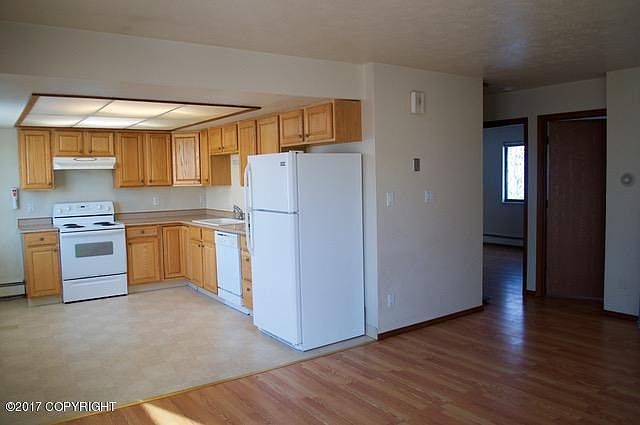 2nd image of 600 Lilas Pl
