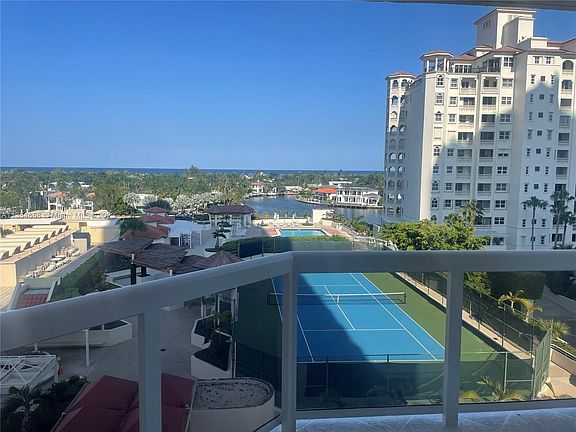 5th image of 20185 E Country Club Dr APT 701
