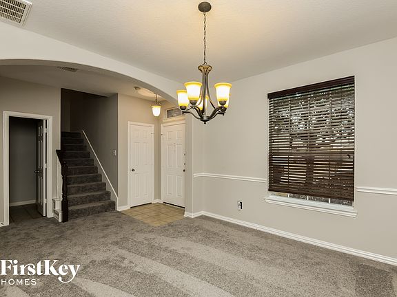 4th image of 1339 Lake Forest Dr