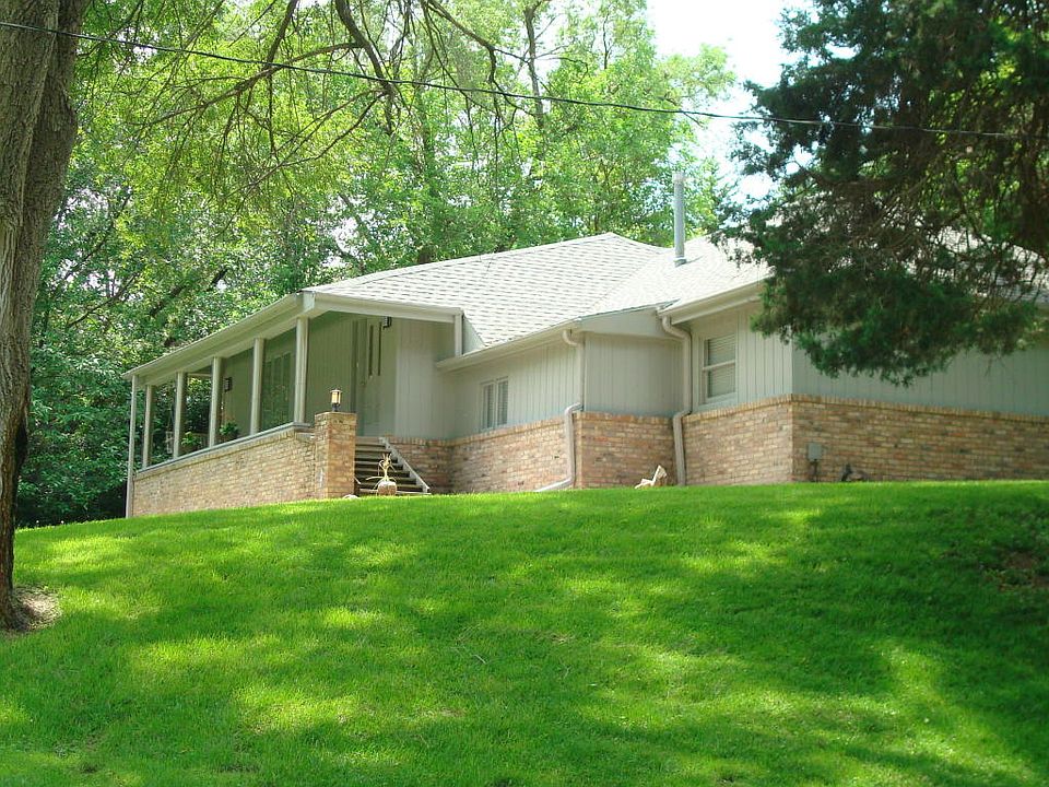 1st image of 20888 Hillsboro Ln S