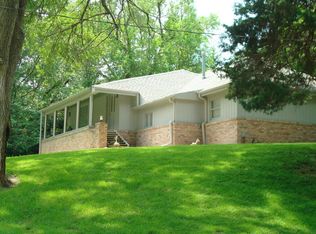 20888 Hillsboro Ln S, Crescent, IA 51526