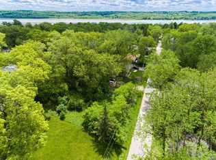 N3268 Vine Rd, Lake Geneva, WI 53147
