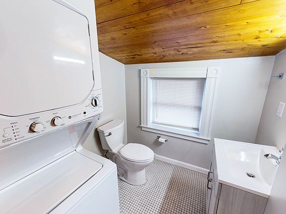 5th image of 335 S John St #3