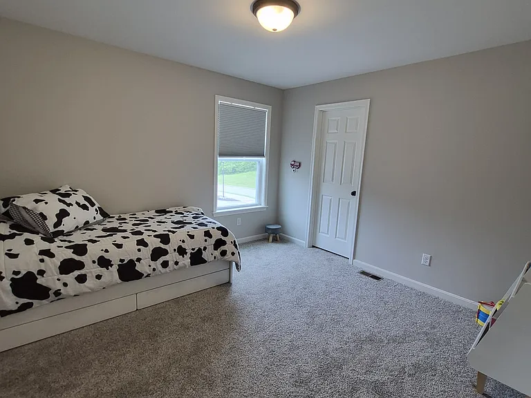 6179 Ballyshannon Dr — Photo 37