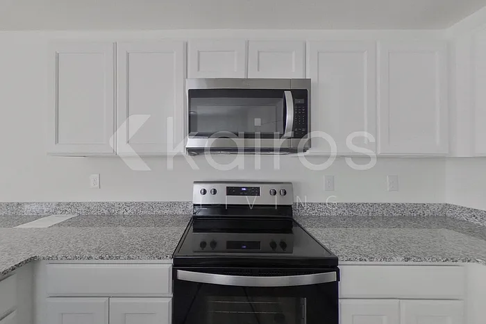 3153 Jody St — Photo 6