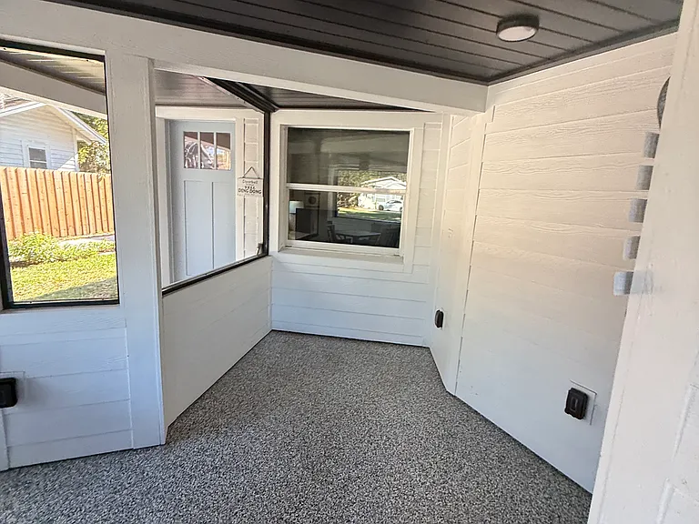 236 Emory Pl — Photo 3