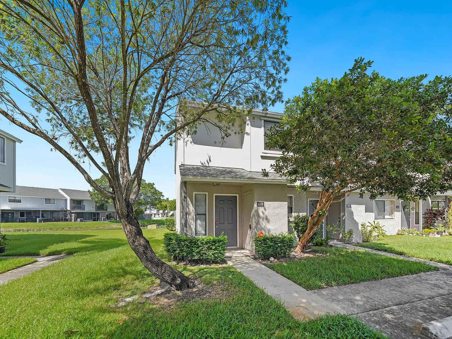 2 bed, 2.5 bath, 1226 sqft, $2,175 — Photo 1