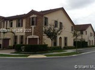3252 NW 103rd Pl, Doral, FL 33172