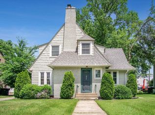 1435 E Lasalle Ave, South Bend, IN 46617