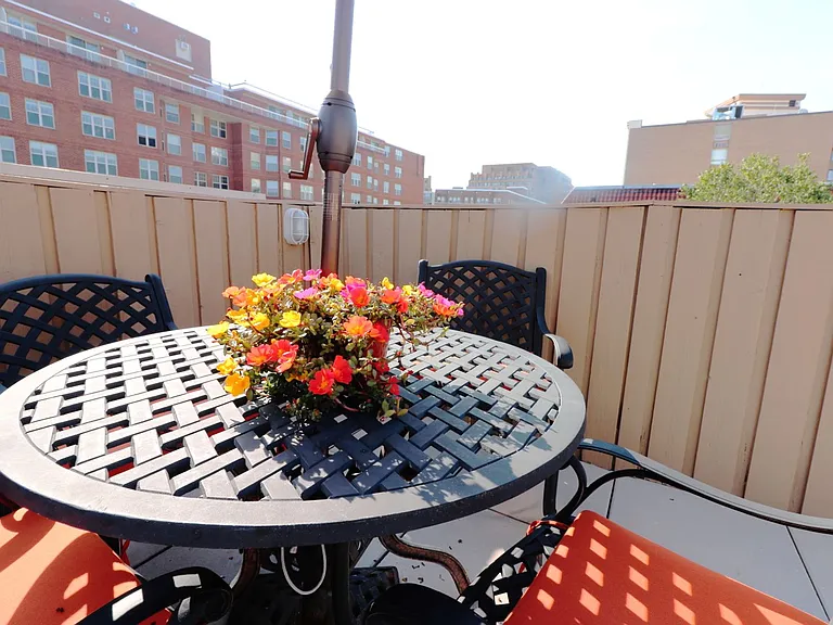 1515 O St NW — Photo 49