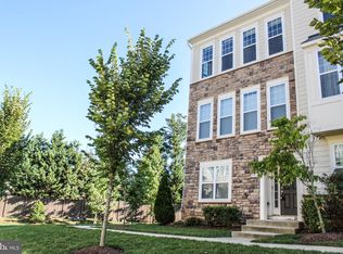 9914 Wood Edge Way, Lanham, MD 20706