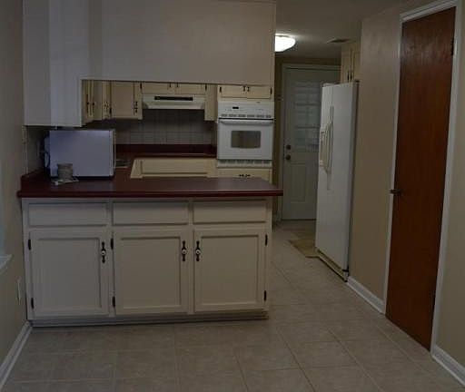 dining area in kitchen