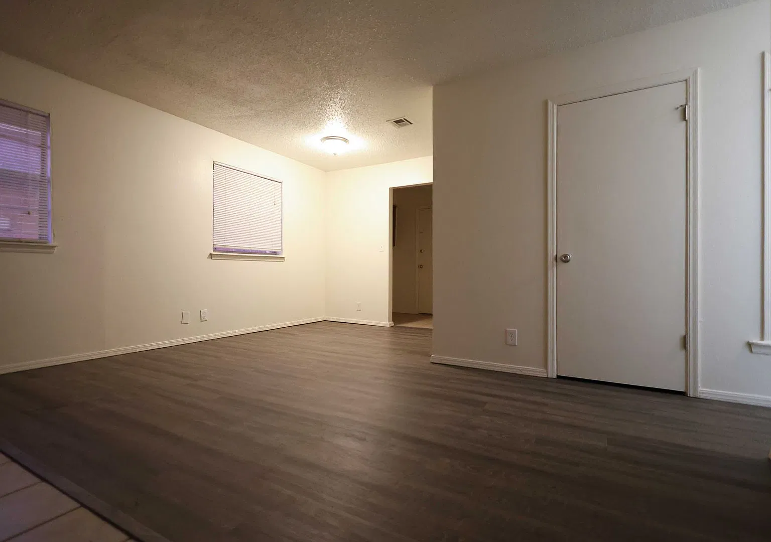112-126 NE 12th ($0 Renew Fee) — Photo 4