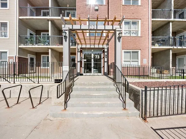 73 Erin Woods Ct SE #3206, Calgary, AB T2B 3V2