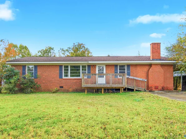 811 Peachtree St, Athens, AL 35611