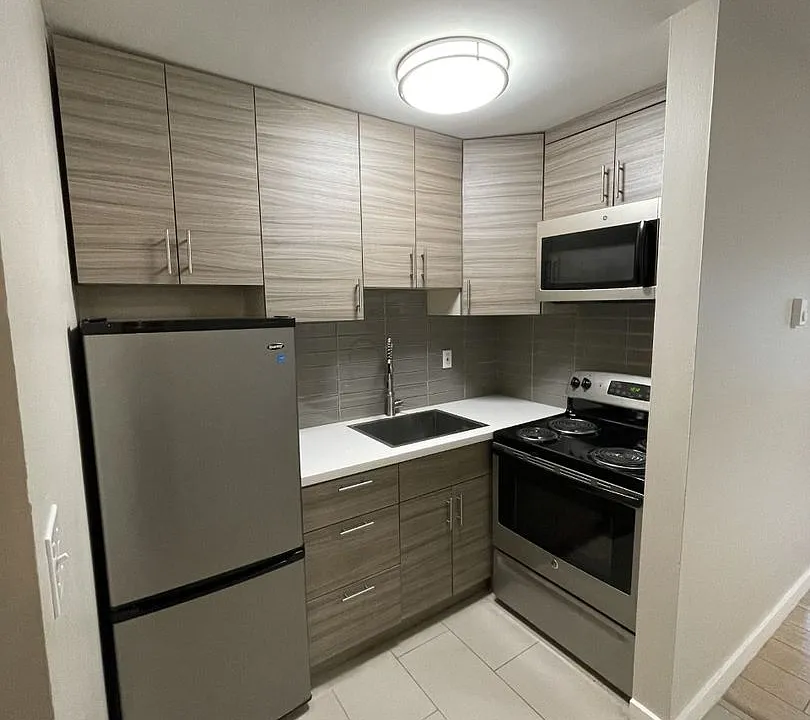 Mercer Crest Apartments