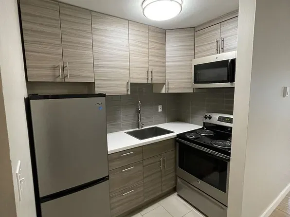 Mercer Crest Apartments
