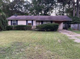10423 High Rd E, Shannon Hills, AR 72103