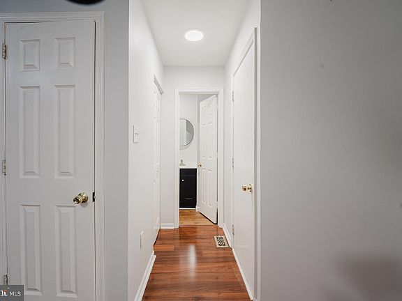 5th image of 143 Mendel Ct