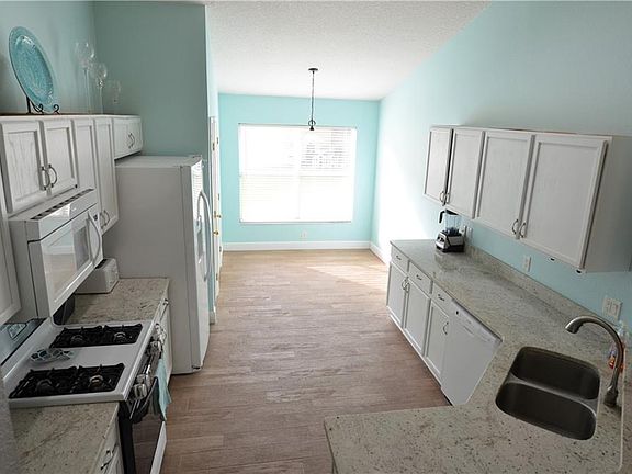 2nd image of 14402 Pepperpine Dr