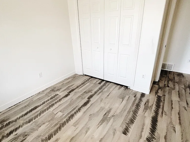 2158 E Shadow Dr — Photo 13
