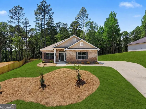 584 Walnut Creek Pkwy, Pendergrass, GA 30567
