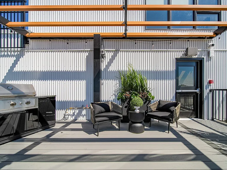 1400 27th St SW — Photo 137