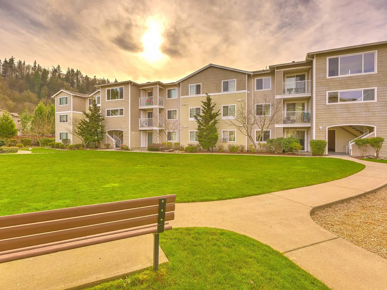 Valley Springs Apartments — Photo 1