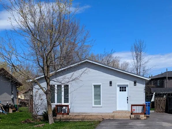 186 Beach Rd, Georgina, ON L4P 2L9