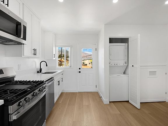 5th image of 15 Christina St APT F